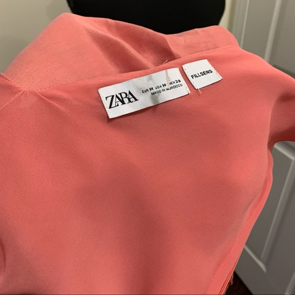 Zara Chic Relaxed Fit Halter Drape Mini Dress Size Medium - Picture 15 of 15